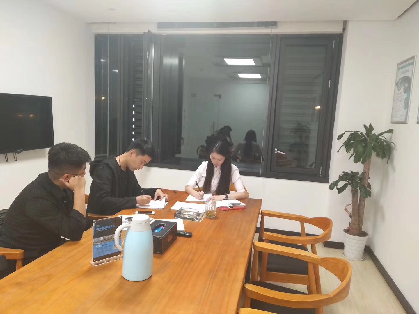 熱烈祝賀馬總、張總簽約創(chuàng)綠家亳州縣級(jí)代理！