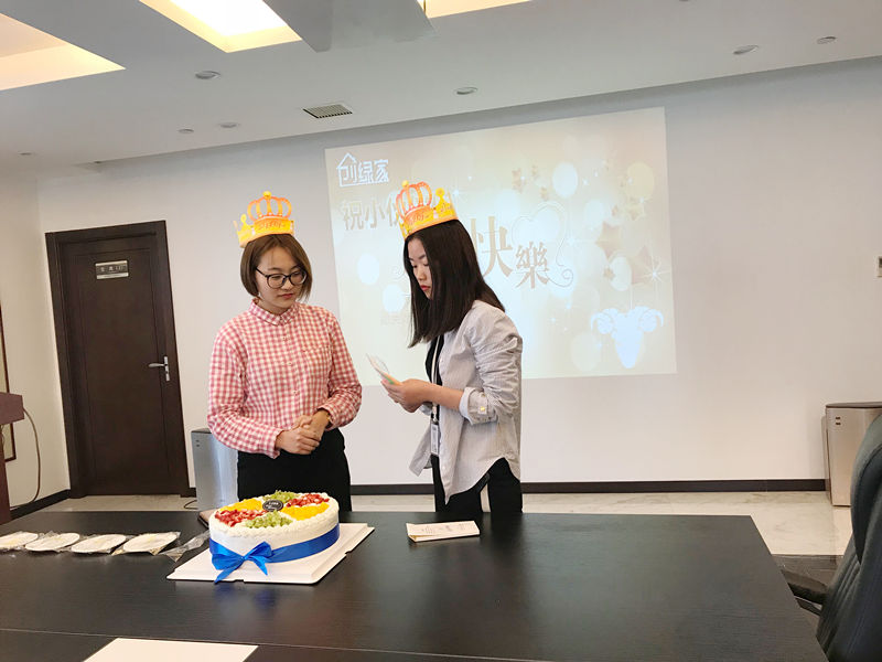 【4月生日會】業(yè)務(wù)很硬核，而我們只是甜美小公舉