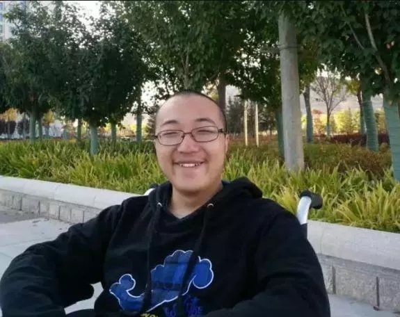 青春是用來奮斗的，除甲醛的青春最美麗！