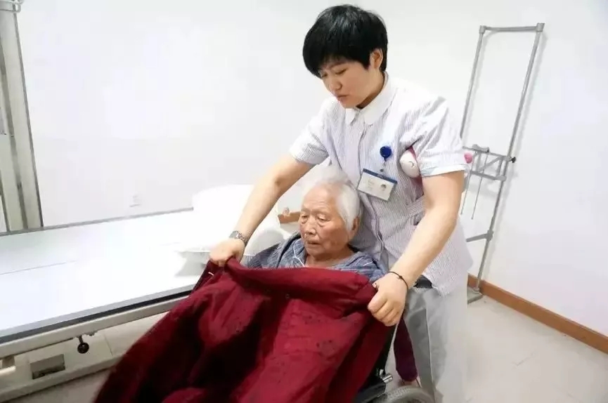 青春是用來奮斗的，除甲醛的青春最美麗！