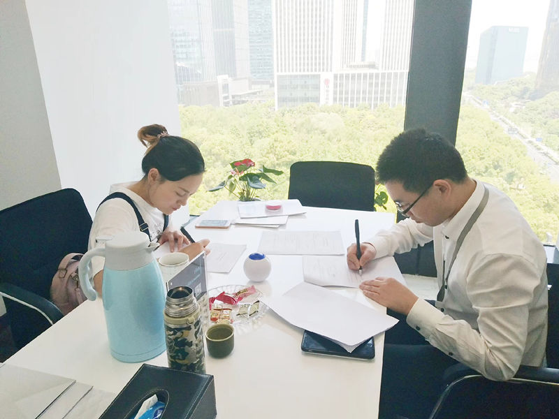 熱烈祝賀陳總簽約創(chuàng)綠家浙江省縣級市代理！