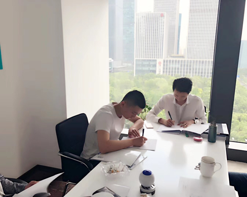 熱烈祝賀厲總團(tuán)隊(duì)簽約創(chuàng)綠家徐州市區(qū)級(jí)代理！
