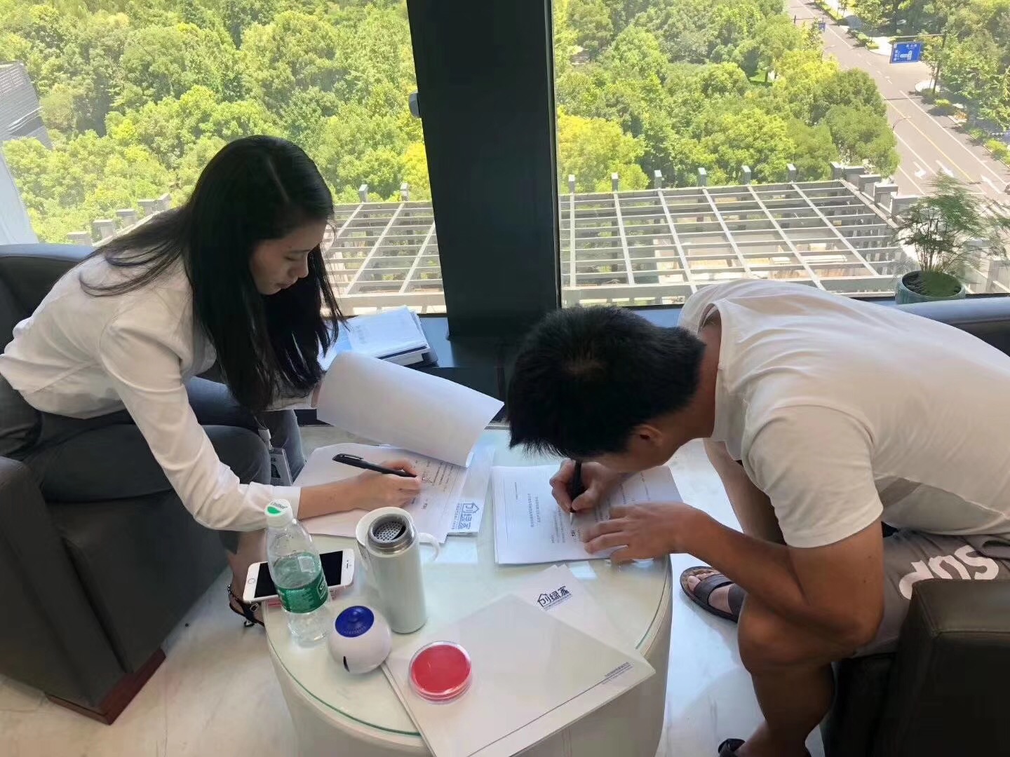 熱烈祝賀廖總簽約創(chuàng)綠家郴州市縣級代理！