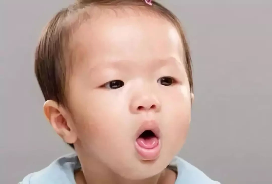 4歲男孩和媽媽辦“婚禮”，真相令人淚崩！