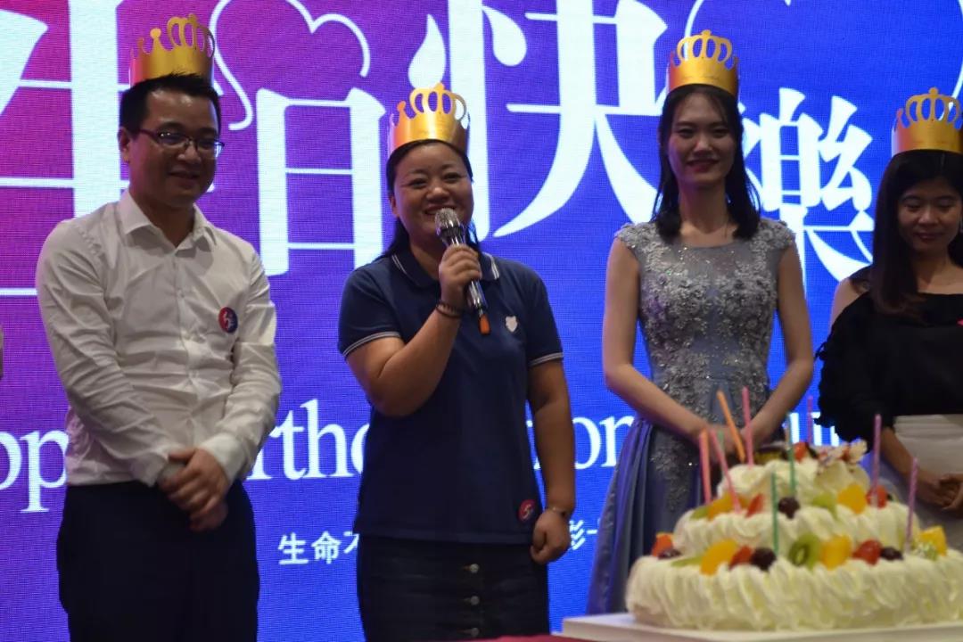 創(chuàng)綠家環(huán)保2018年中工作會(huì)議暨5周年慶典圓滿結(jié)束！