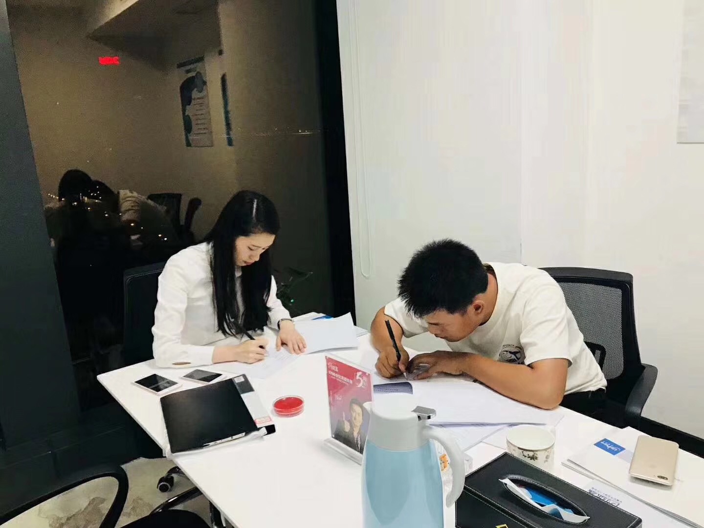 熱烈祝賀楊總簽約創(chuàng)綠家遵義市區(qū)級代理！