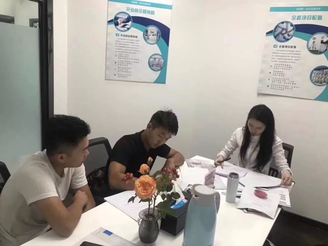 熱烈祝賀徐總簽約創(chuàng)綠家寧波市區(qū)級(jí)代理！