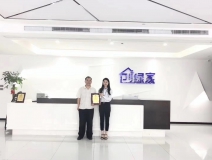 熱烈祝賀張總簽約創(chuàng)綠家鄭州市縣級代理！