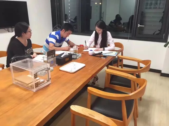 熱烈祝賀南昌經(jīng)濟開發(fā)區(qū)徐總、聶總夫婦簽約創(chuàng)綠家！